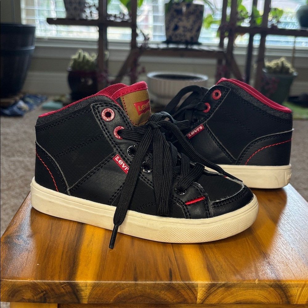 🚀 Levis Kid Hightops 🚀